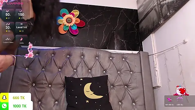 LAILAGUMMY online show from February 2026 02:27:02 PM