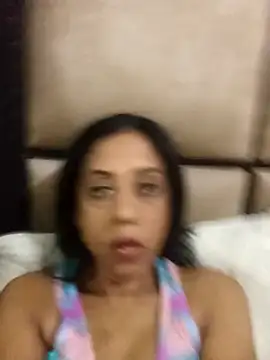 Mahi4luv online show from April 2026 10:57:02 PM