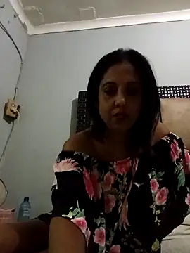 Mahi4luv online show from April 2026 07:44:01 PM