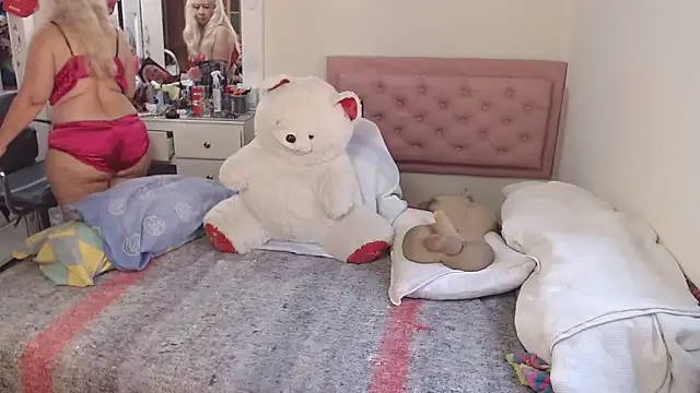 lucy belle bm online show from March 2026 03:27:02 PM