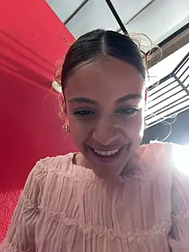 Snapshot of alana15 chatting on June 2026 09:23:01 PM alana15 online show from June 2026 09:23:01 PM