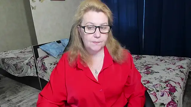 Frau Marta online show from March 2026 01:05:01 PM