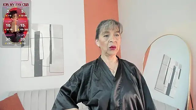 Snapshot of GraceElizabeth_ chatting on July 2026 08:25:01 PM GraceElizabeth online show from July 2026 08:25:01 PM