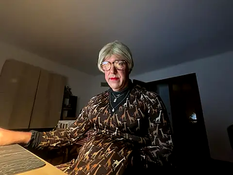 Erika trav07 online show from September 2025 09:16:02 PM