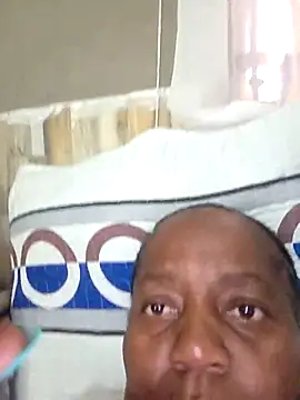 Snapshot of Galcraze chatting on April 2026 03:05:01 PM Galcraze online show from April 2026 03:05:01 PM