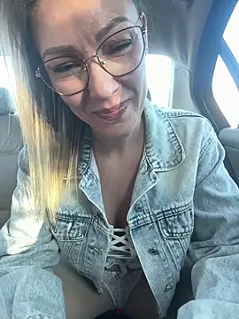 Sacha-xx online show from February 2026 04:04:01 PM