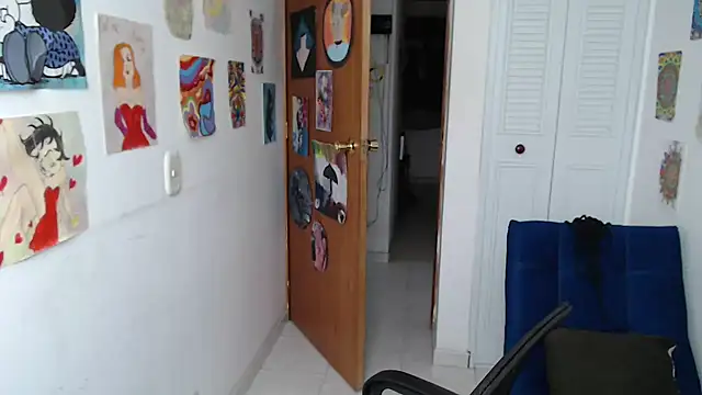 soynanabela28 online show from April 2026 04:56:02 PM