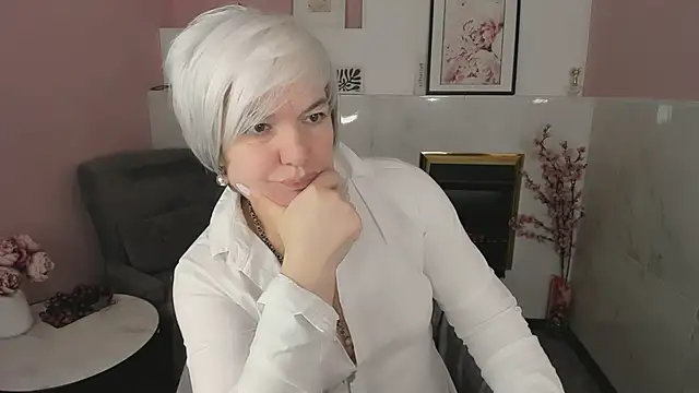 CarmenSoft online show from April 2026 09:01:02 AM