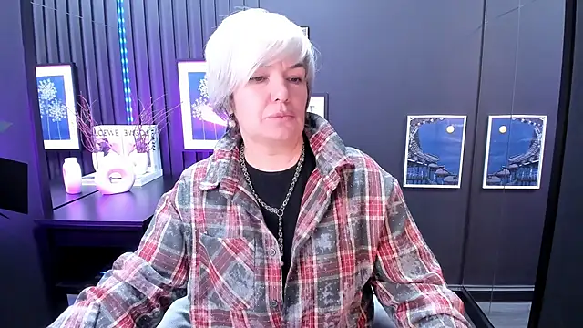 CarmenSoft online show from April 2026 08:43:02 PM