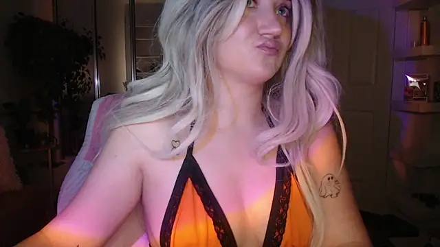 GoddessEmmy online show from April 2026 04:24:01 AM