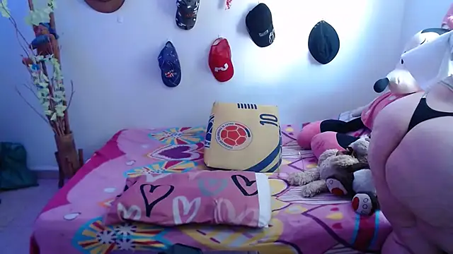 Britney-22 online show from March 2026 12:54:02 PM