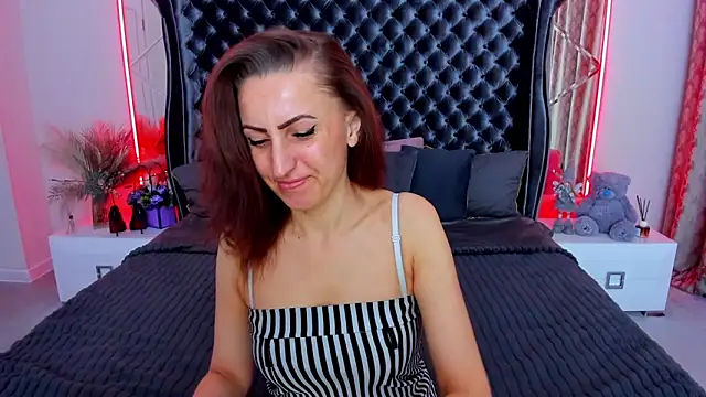 Rebecca Diamond online show from April 2026 05:49:02 AM