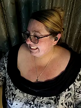 Iceprincess2bad4u online show from June 2026 06:19:01 PM