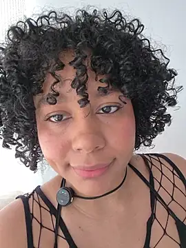 Snapshot of Electric_bae chatting on February 2026 01:31:01 PM Electric bae online show from February 2026 01:31:01 PM