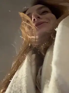 Snapshot of -AngelAri- chatting on February 2025 09:13:01 PM -AngelAri- online show from February 2025 09:13:01 PM