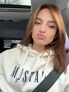 Snapshot of -AngelAri- chatting on February 2025 09:15:01 AM -AngelAri- online show from February 2025 09:15:01 AM