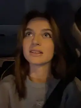 Snapshot of -AngelAri- chatting on February 2025 09:09:01 PM -AngelAri- online show from February 2025 09:09:01 PM