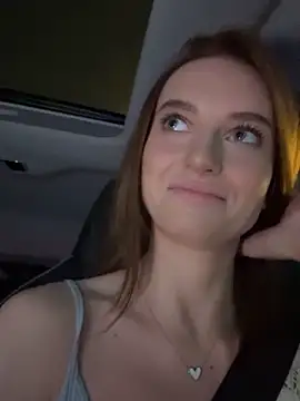 Snapshot of -AngelAri- chatting on February 2025 09:15:01 PM -AngelAri- online show from February 2025 09:15:01 PM