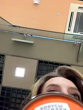 Snapshot of -AngelAri- chatting on October 2025 06:08:02 PM -AngelAri- online show from October 2025 06:08:02 PM