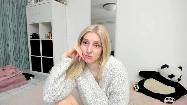 KenzieDawton online show from April 2026 04:14:01 PM