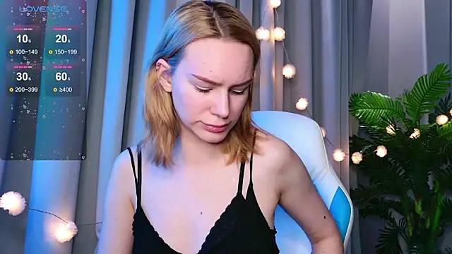 Ramona    online show from February 2026 06:08:02 AM