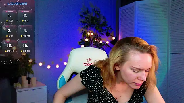 Ramona    online show from April 2026 06:22:02 AM