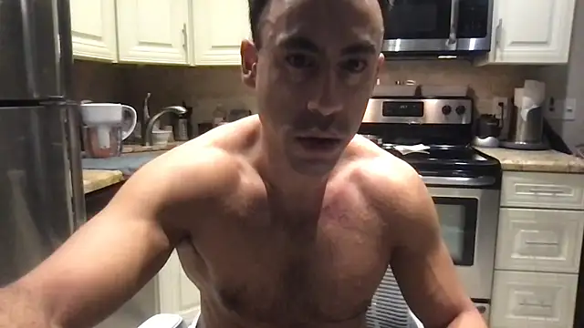 BigGuyMuscle online show from December 2025 09:58:02 AM