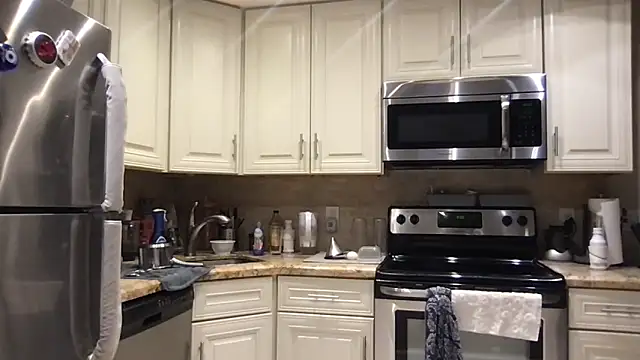 BigGuyMuscle online show from February 2026 12:31:02 AM