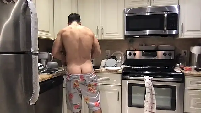 BigGuyMuscle online show from February 2026 01:35:02 AM