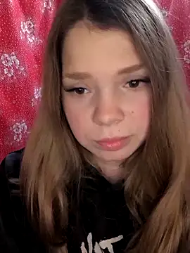 Zuli Kiska online show from December 2025 08:48:01 PM