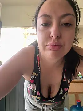 MileyGia online show from July 2026 03:09:01 PM