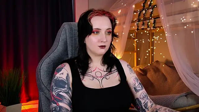 AsheLucker online show from April 2026 04:23:01 PM