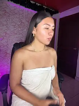 Ambar pe  online show from April 2026 02:58:01 AM