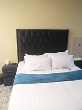 CuteHoney92 online show from April 2026 09:30:02 AM