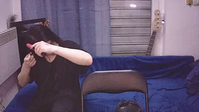 sademobeer online show from April 2026 10:40:02 PM