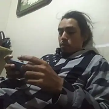 AlexAlejandro13 online show from April 2026 02:11:01 AM