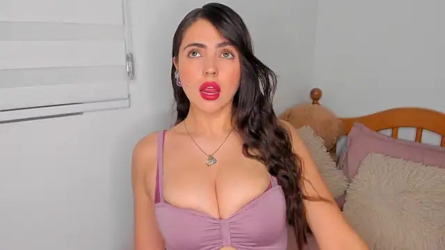 llanna  online show from December 2024 04:34:02 AM