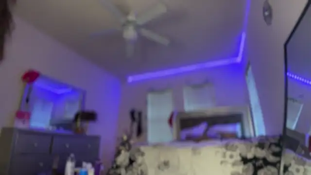 rennibear online show from December 2024 09:24:01 PM