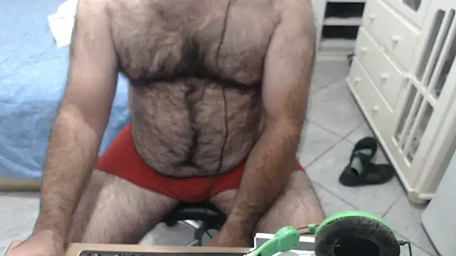 Snapshot of MysterBearMG chatting on June 2026 10:47:02 PM MysterBearMG online show from June 2026 10:47:02 PM