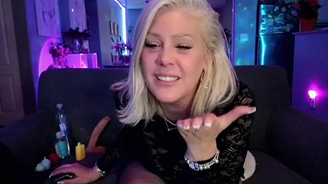 Snapshot of Lexi_Shocker chatting on June 2026 07:44:01 AM Lexi Shocker online show from June 2026 07:44:01 AM