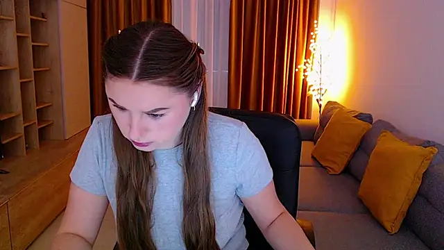  Mia Adams online show from April 2026 06:31:01 AM