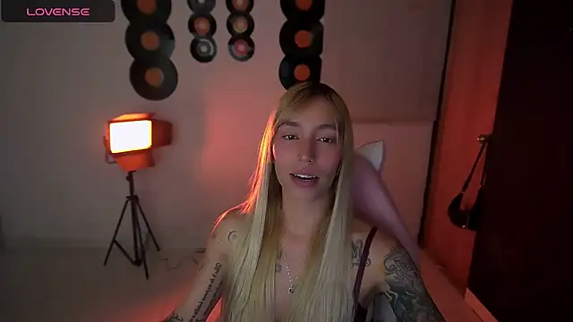 Saucy Jenn online show from April 2026 03:44:02 AM