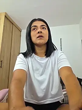 Hannah-grace online show from April 2026 12:08:02 PM