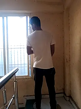 Vishupatil99 online show from March 2026 01:33:02 AM