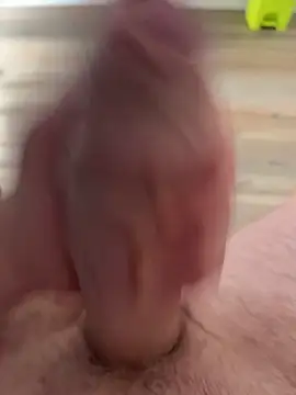 MagicKenzo99 online show from April 2026 10:32:02 AM