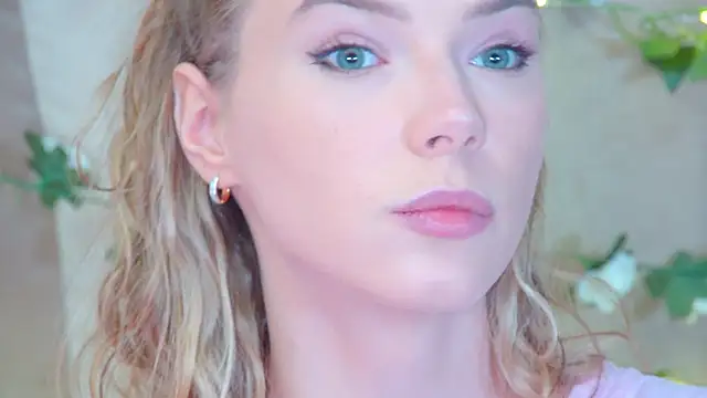 GentleRossi online show from April 2026 03:05:01 PM