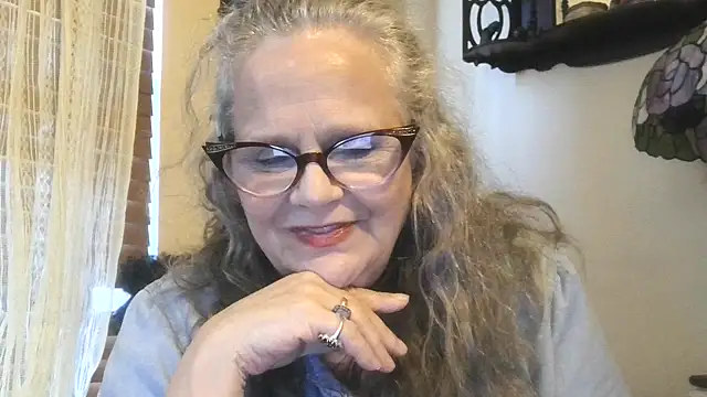 Snapshot of DestineeLoverGirl chatting on November 2025 01:44:01 PM DestineeLoverGirl online show from November 2025 01:44:01 PM