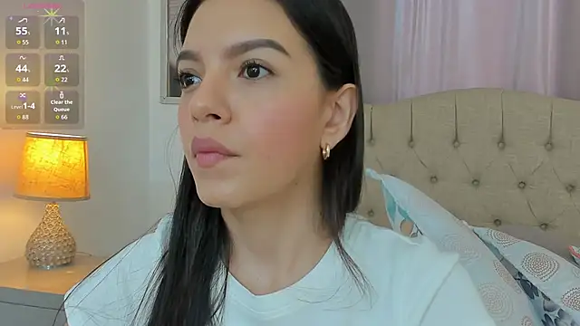 Snapshot of Beautyari_ chatting on April 2026 12:41:01 PM Beautyari online show from April 2026 12:41:01 PM