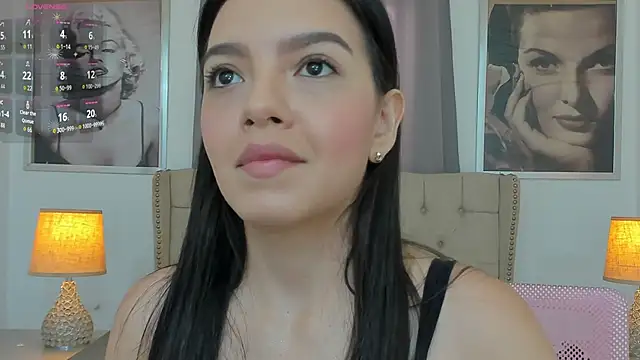 Snapshot of Beautyari_ chatting on April 2026 12:33:01 PM Beautyari online show from April 2026 12:33:01 PM