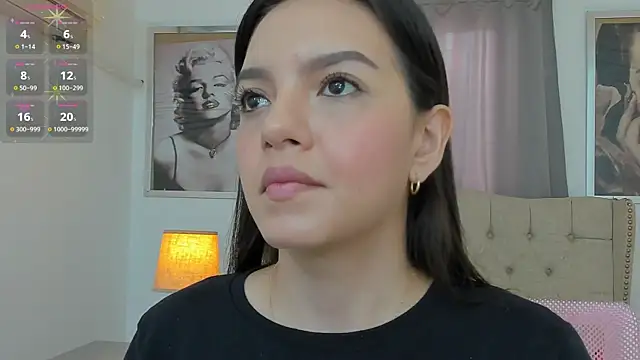 Snapshot of Beautyari_ chatting on April 2026 12:32:01 PM Beautyari online show from April 2026 12:32:01 PM